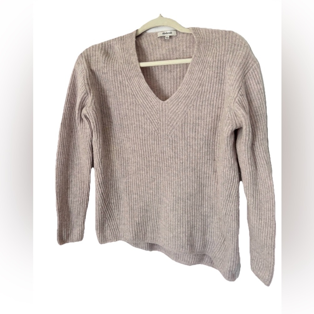 Madewell marino wool V Neck Sweater in Soft Pink MED